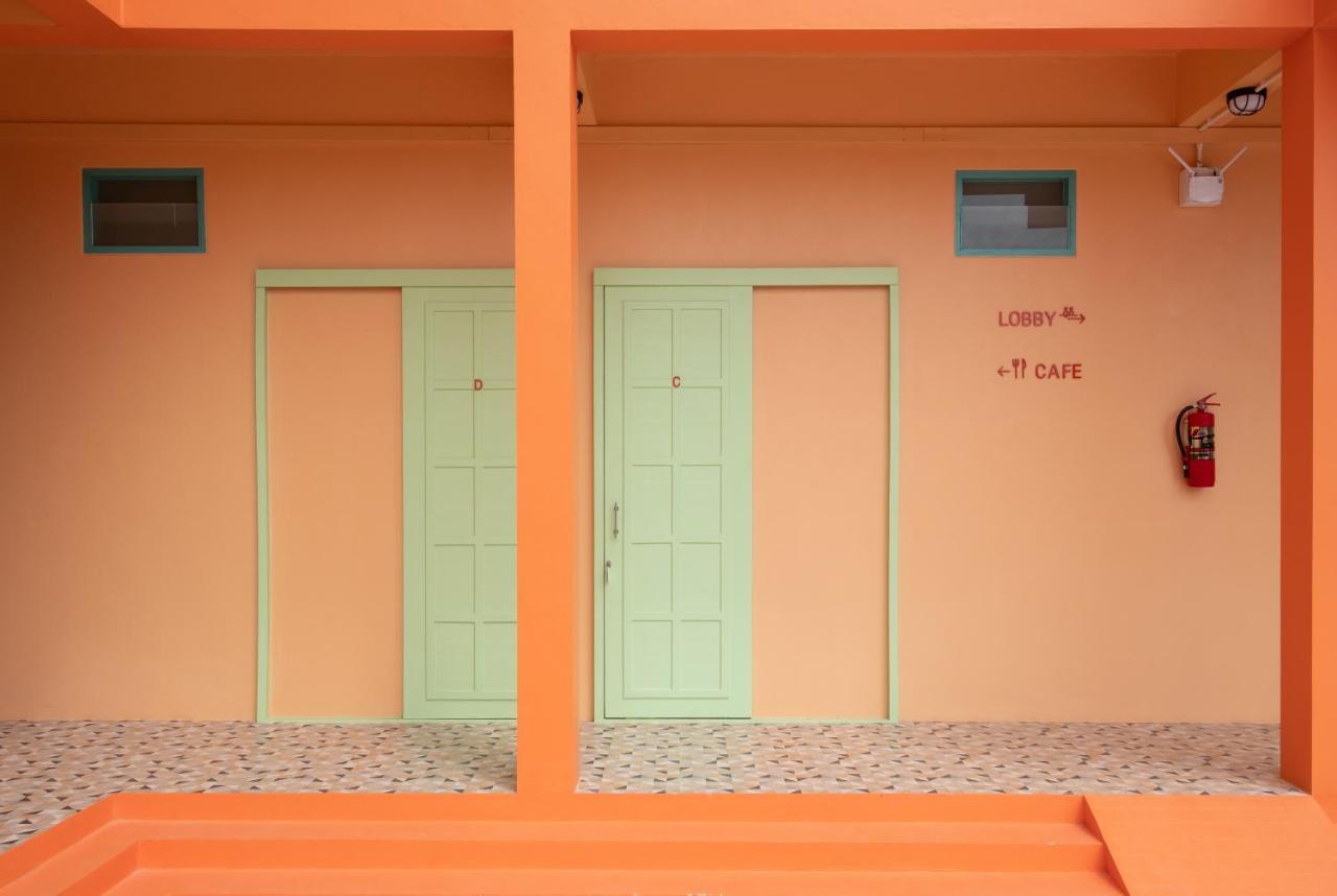 Alley51 Hotel Surat Thani Buitenkant foto